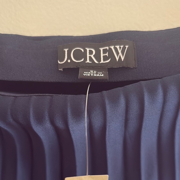 Navy J.Crew Women’s Pleated Skirt - Picture 6 of 9